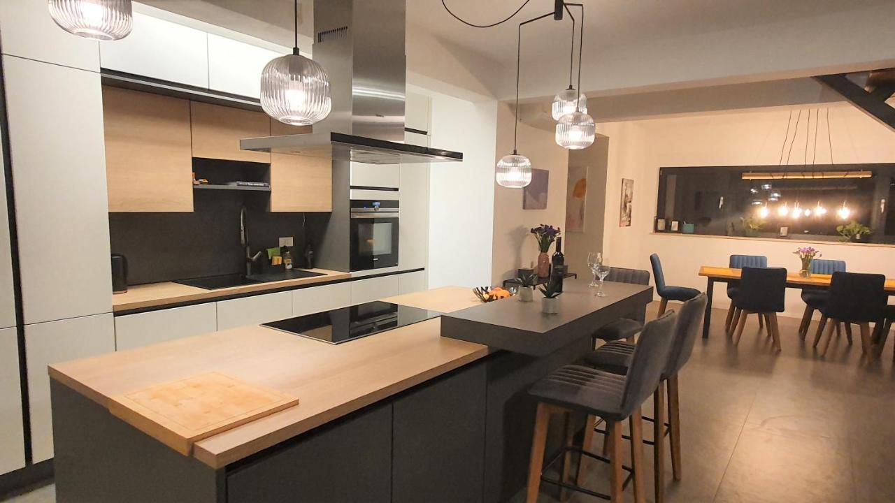 Apartments Marina โอมิช ภายนอก รูปภาพ